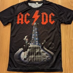 AC/DC T-shirt boys size: Large